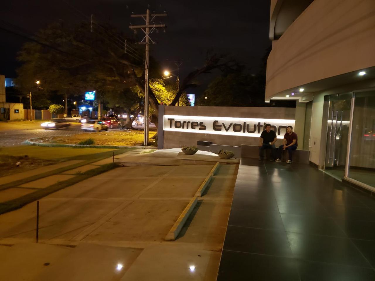 圣克鲁斯Torres Evolution公寓 外观 照片